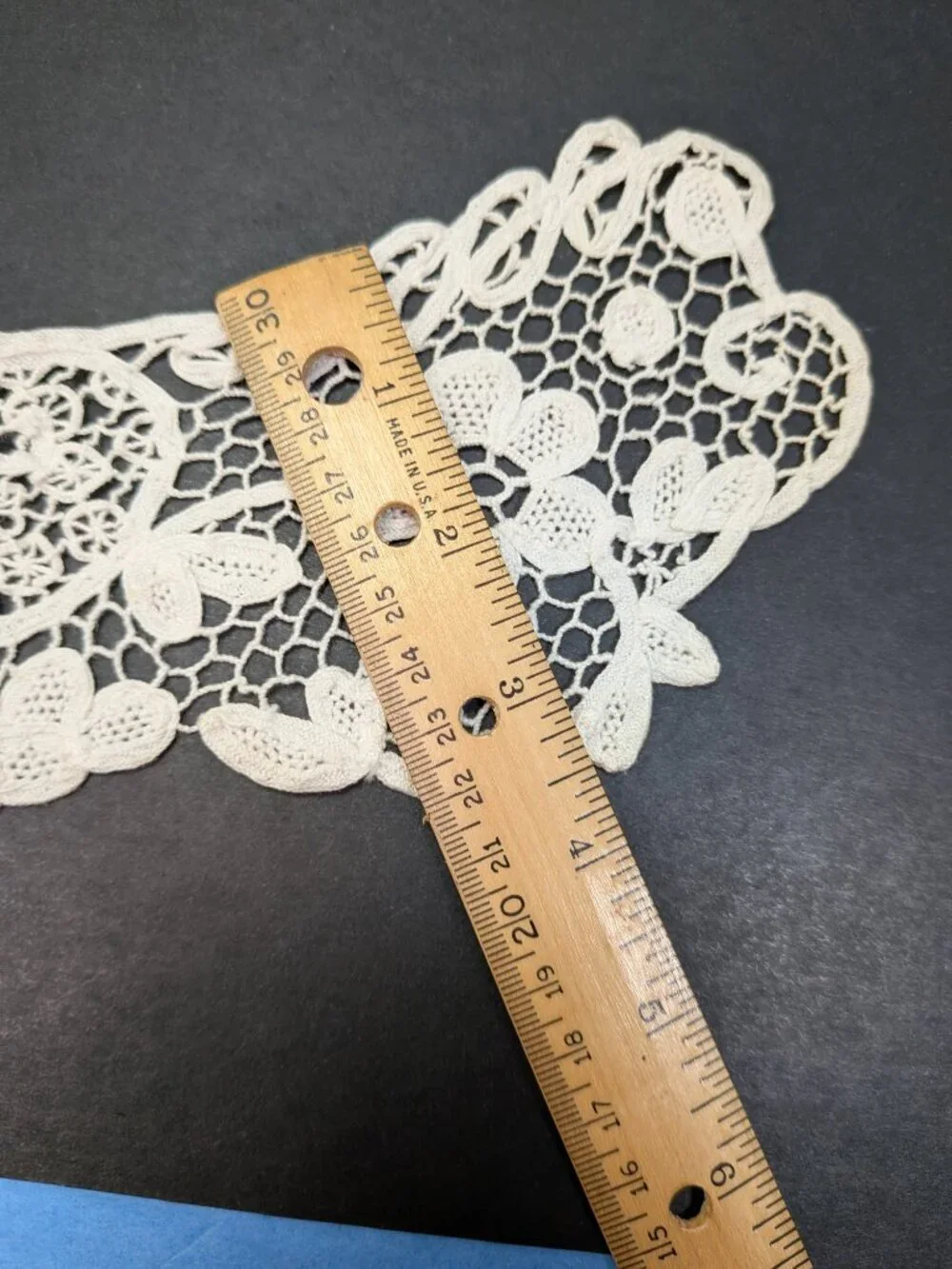 Vintage White Lace Statement Collar 1 Piece Pointed Leaf Motif for Elven Cosplay
